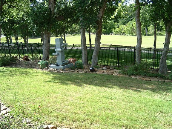 2nd image of 6505 Crestmoor Ln