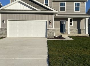2035 Steelwood Dr, Howell, MI 48843