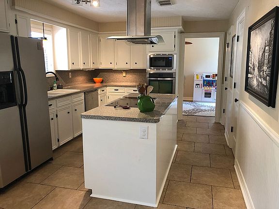 3rd image of 4114 Honey Oaks Dr