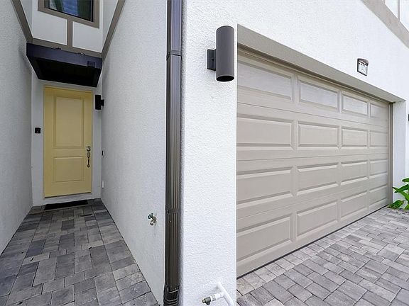 3rd image of 10400 Ebb Tide Ln
