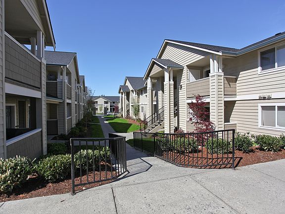 2nd image of 4720 S Pine St APT 15