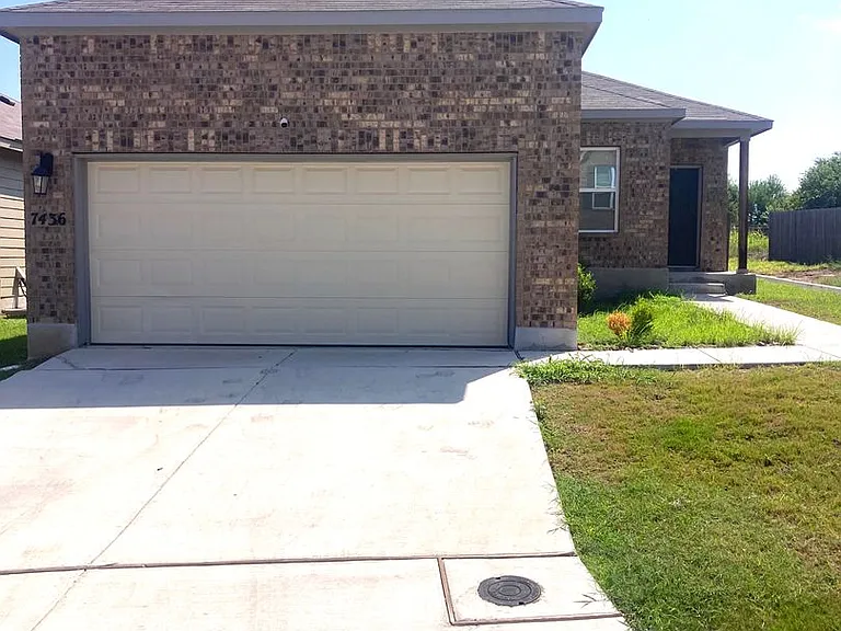 7436 Capstone Rdg — Photo 2