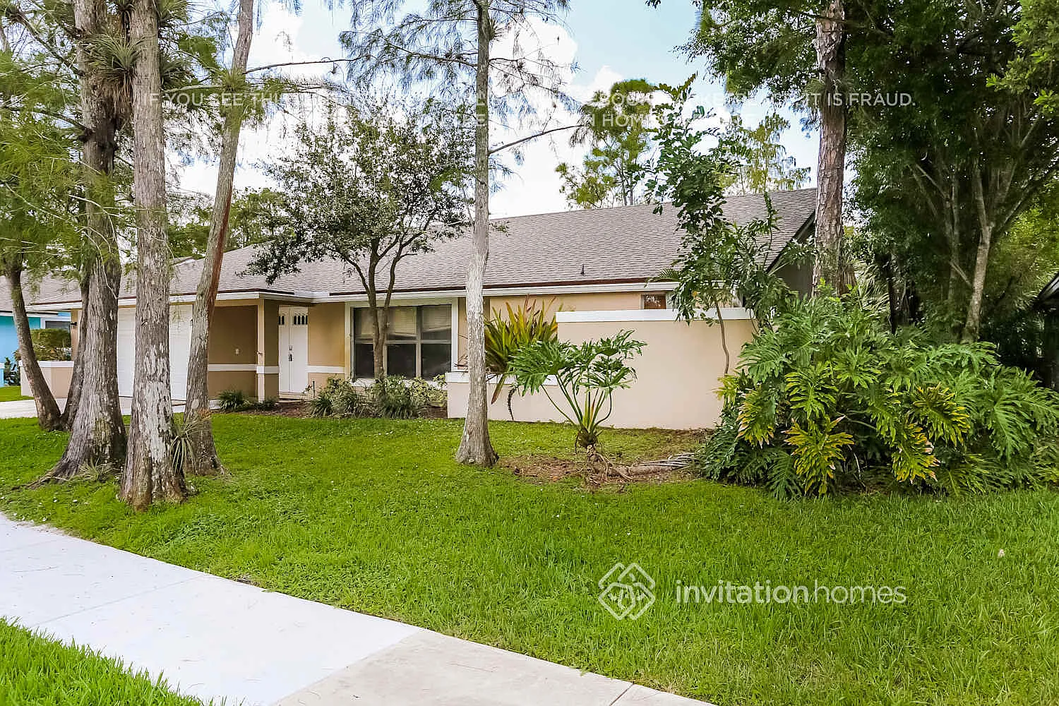 1511 Primrose Ln Wellington, FL 33414 — Photo 2