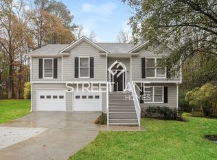 2895 Williams Farm Dr, Dacula, GA 30019