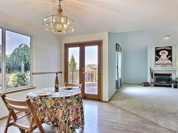 5th image of 3108 45th St NE