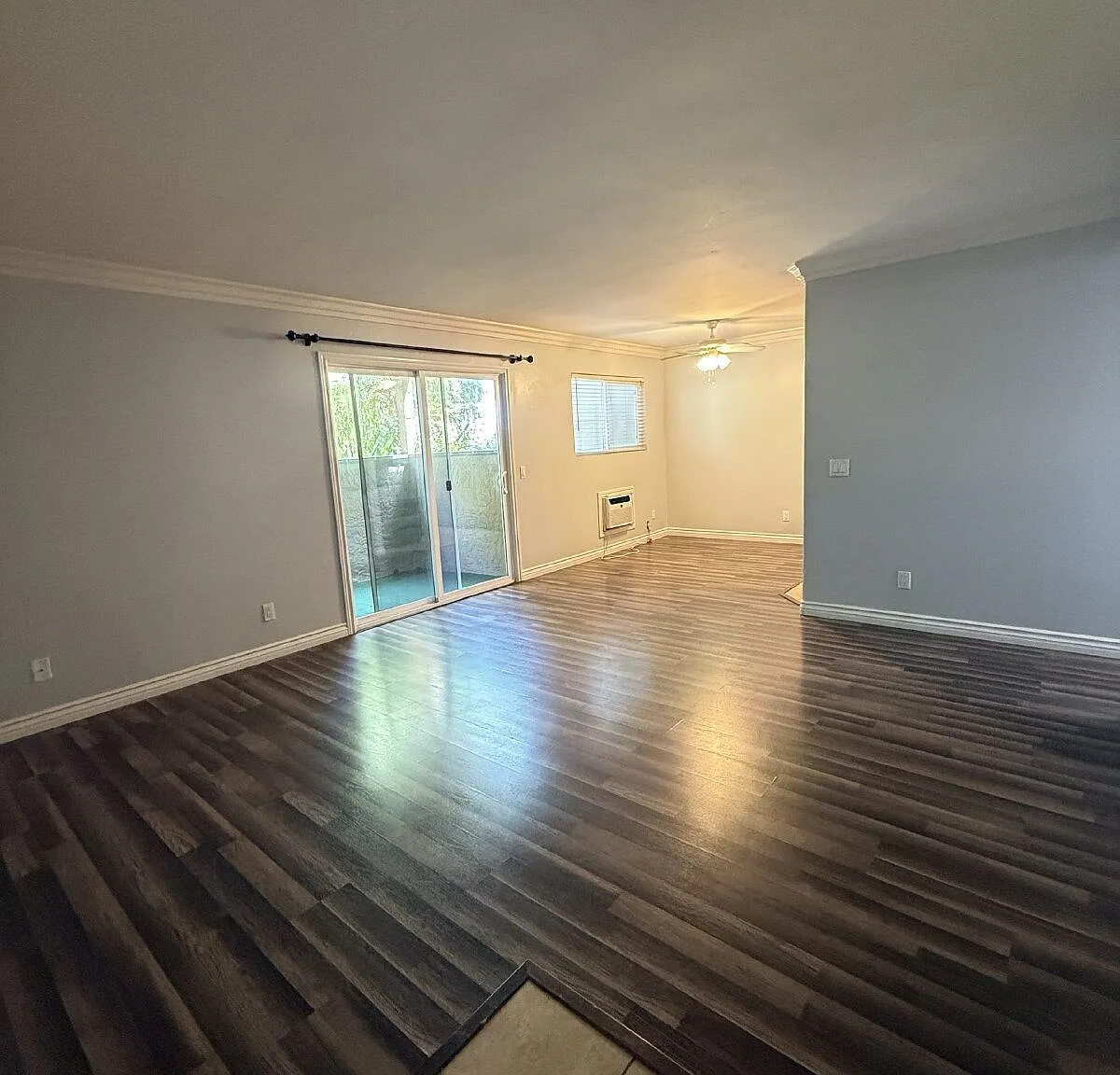 2 bed, 2.0 bath, 912 sqft, $2,495 — Photo 4