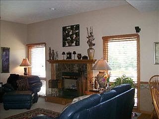 4th image of 3061 Piney Creek Dr