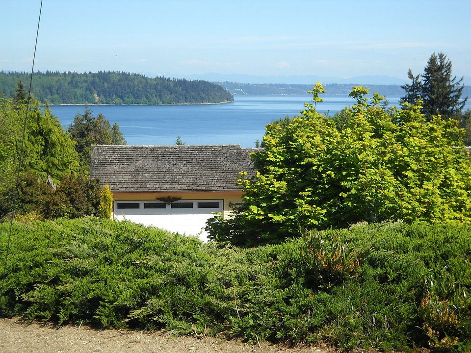 Island & Ferry Views