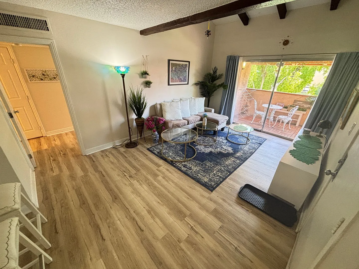 Fully Furnished 1Bed/1Bath Condo in Central Las Vegas Near UNLV — Photo 3