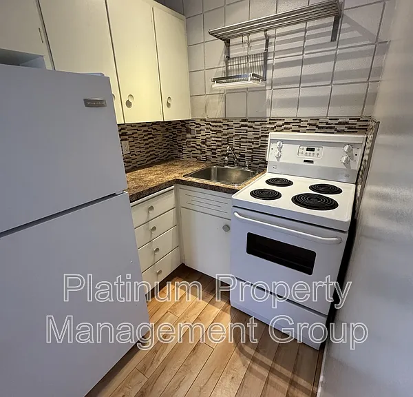 1001 2nd Ave NW #3 — Photo 3