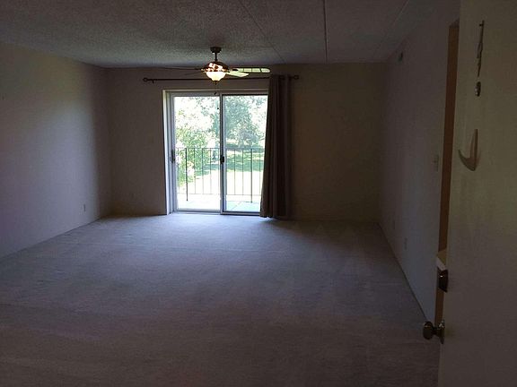 5th image of 5801 Enterprise Dr