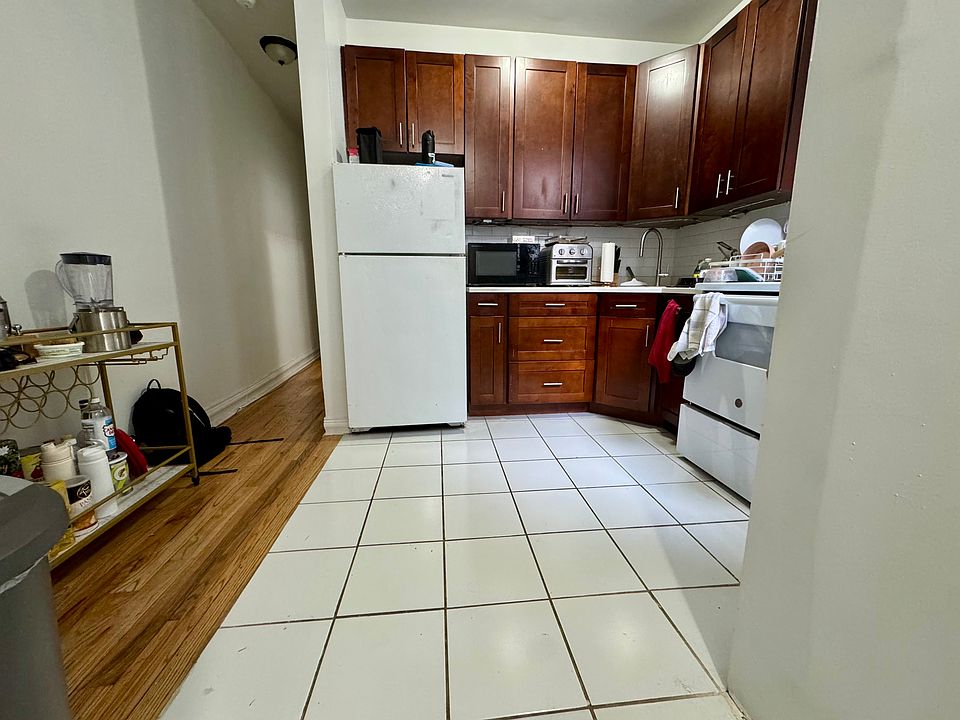 1st image of 9 W 107th St APT 12