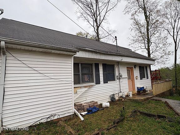 2nd image of 109 Niagara Ln