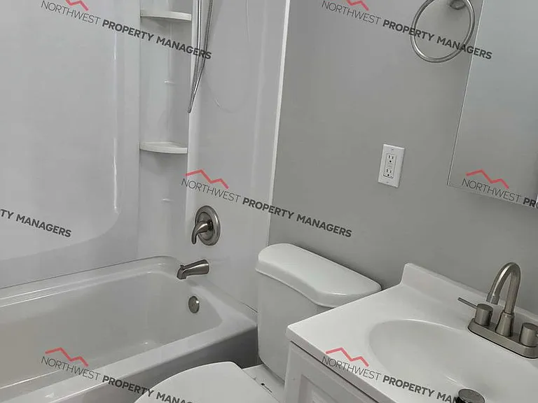 105 Engle Dr — Photo 9