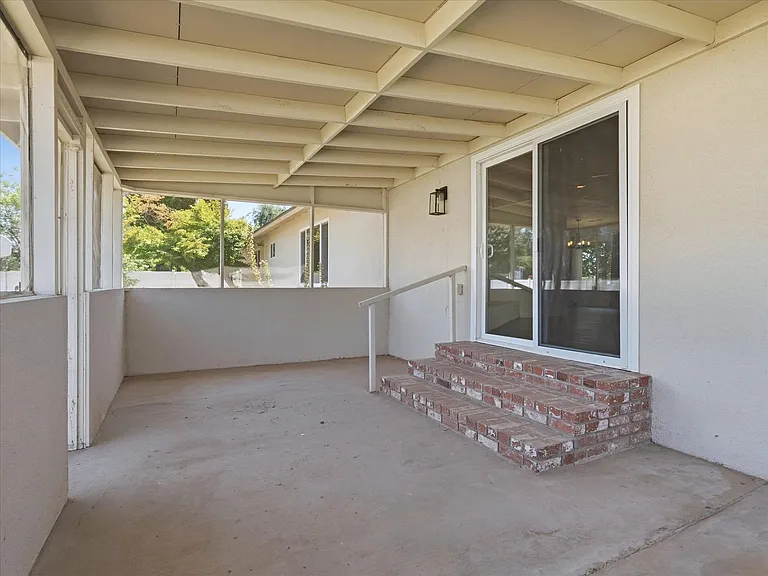 2224 N Bethel Ave — Photo 10