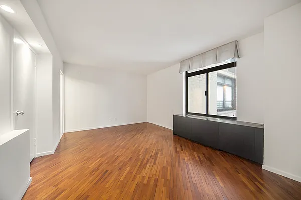 Rented by Douglas Elliman | media 18