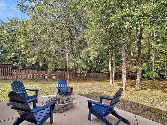 4th image of 302 High Bluff Ln