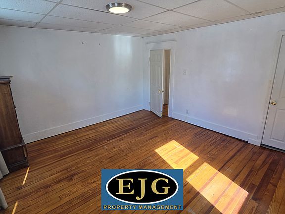 3rd image of 29 Ashland St #1