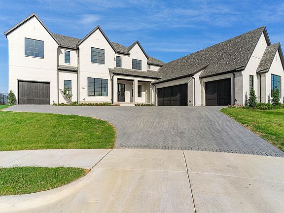 4th image of 1601 Saint Peter Ln
