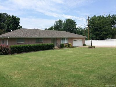 700 N Prairie Ave, Okmulgee, OK, 74447