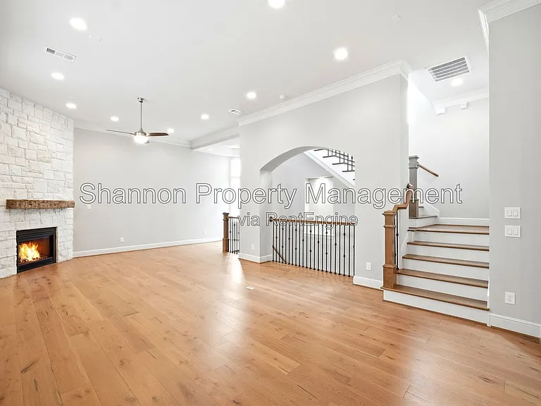 1204 W 16th St #B — Photo 19