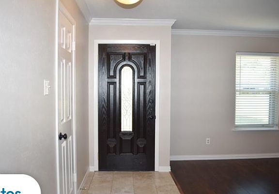 3rd image of 600 Colleyville Ter