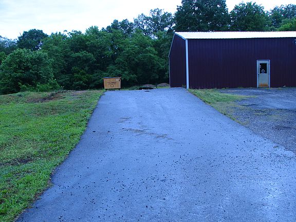 LEFT END