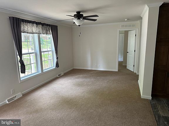 5th image of 18 Ash Ln