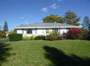 N92W17274 Forest Dr, Menomonee Falls, WI 53051