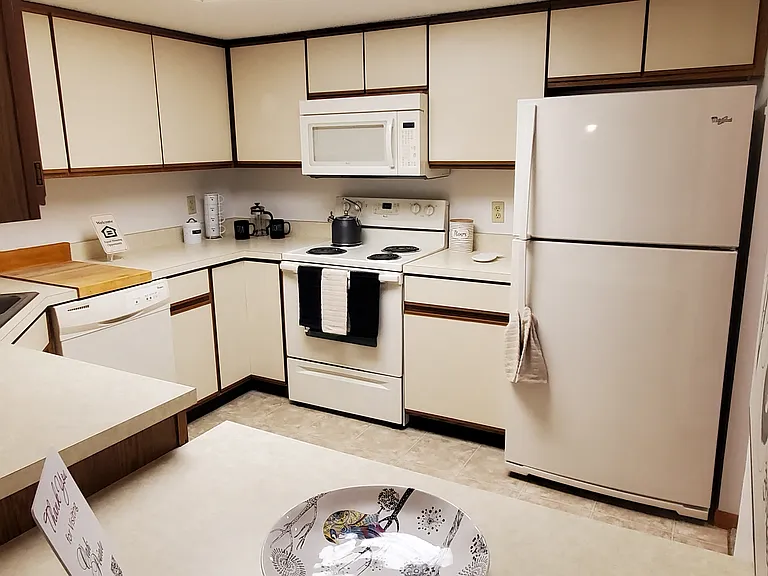 Oak Pointe Apartments — Photo 59