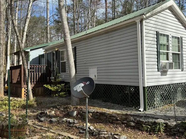 88 Canyon Pass, Cleveland, GA 30528