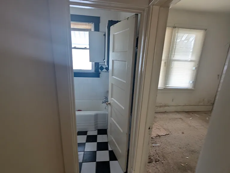 1108 E Arcadia Ave — Photo 14