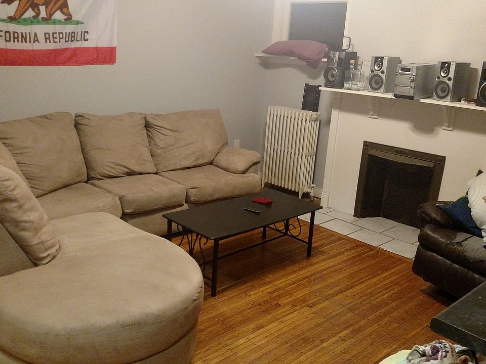2nd image of 152 Loring Ave