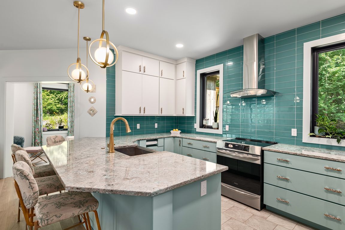 next background image