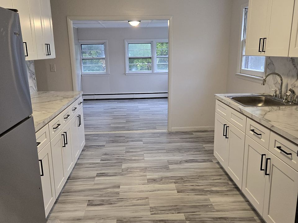 1st image of 186 South St #2
