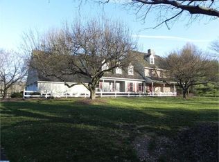 2 Devon Dr, New Hope, PA 18938