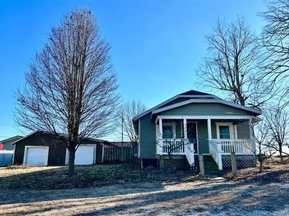 112 Wabash St, Metcalf, IL 61940