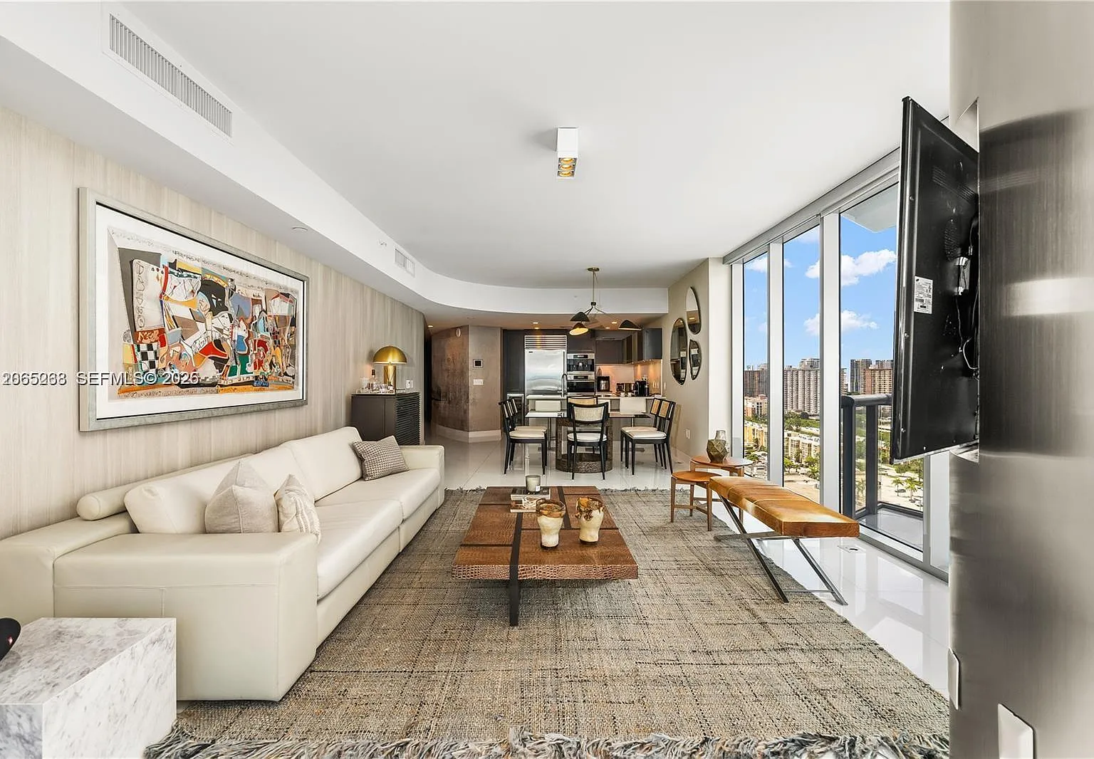 Jade Beach Condo — Photo 3