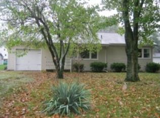 220 E Parklane Ave, Bradner, OH 43406