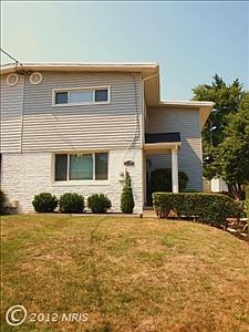 1st image of 10607 Maple St