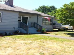 255 W Exeter St, Gladstone, OR 97027
