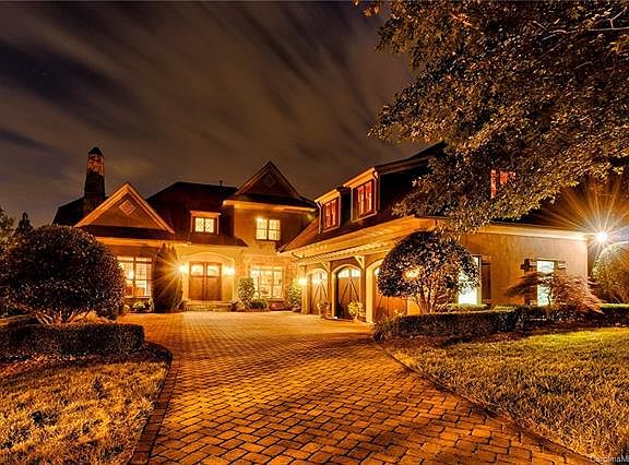 2nd image of 505 Meadowsweet Ln