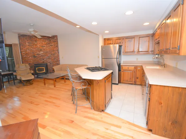 16 Bay Tree Lane #A-16, Grantham, NH 03753