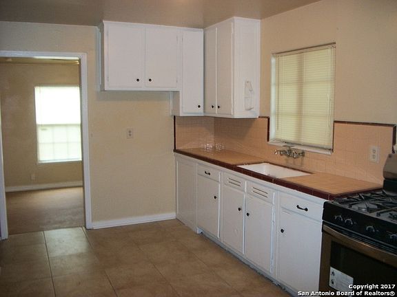 3rd image of 244 Charcliff Dr