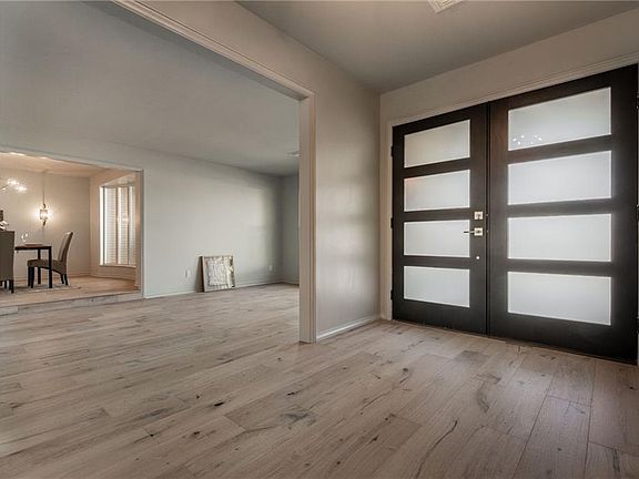 5th image of 2908 Middlesex Dr