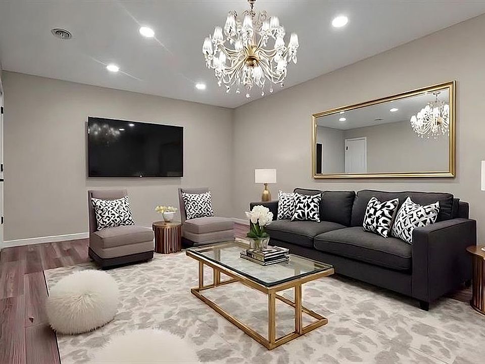 1st image of 332 Underhill Ave #3