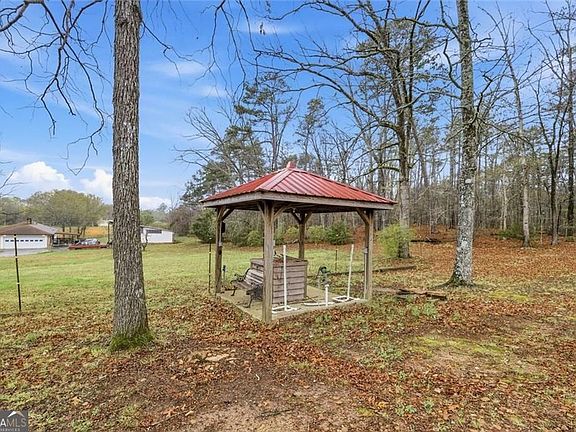 3rd image of 341 Pleasant Hill Rd NW