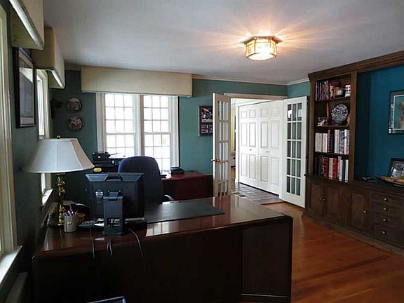 5th image of 5 Tallwood Dr