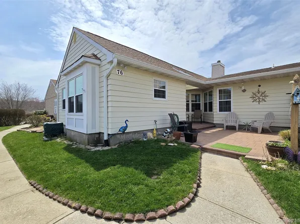 76 Theodore Drive #76, Coram, NY 11727