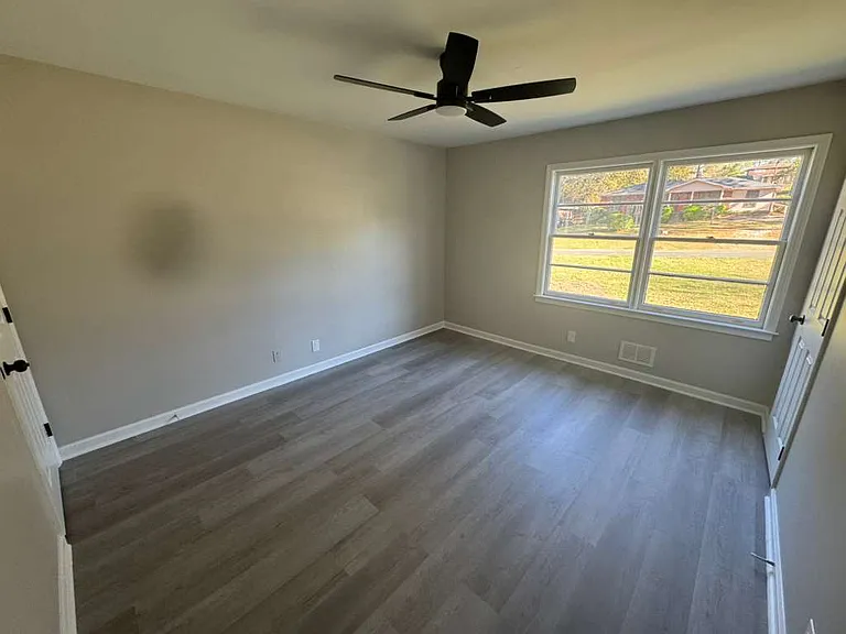 1840 Springwood Dr — Photo 4